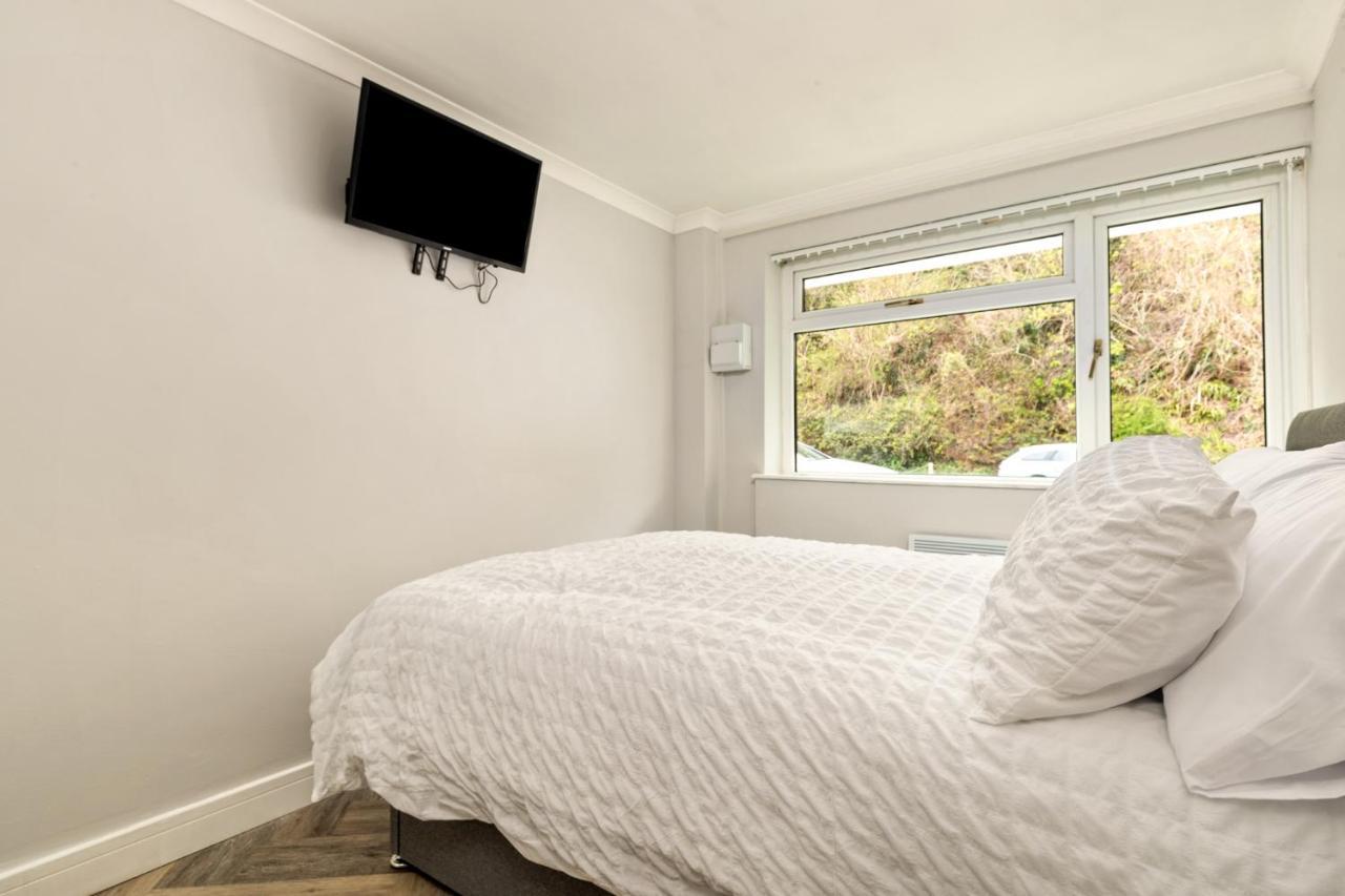 Pleasant View - Direct Beach Access, Sea Views And Parking Saundersfoot Exterior photo